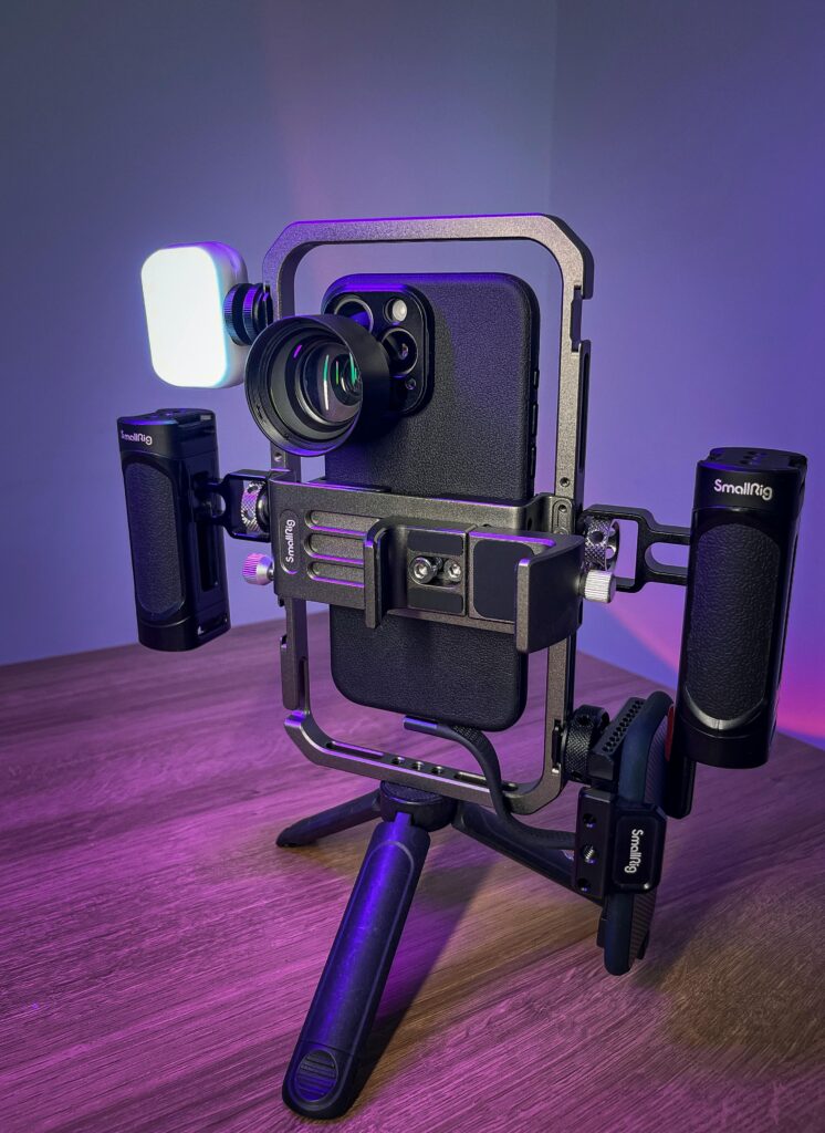 High-quality smartphone rig with light and lens for professional video shooting.